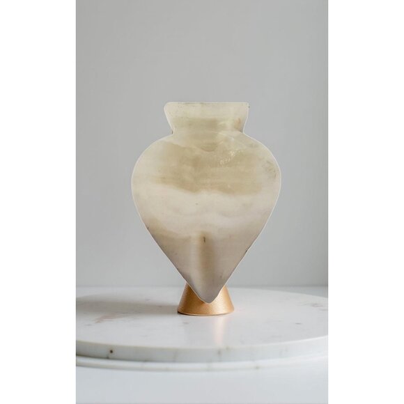 vintage 1960's hand cut marble spade shaped ashtray - Picture 2 of 8